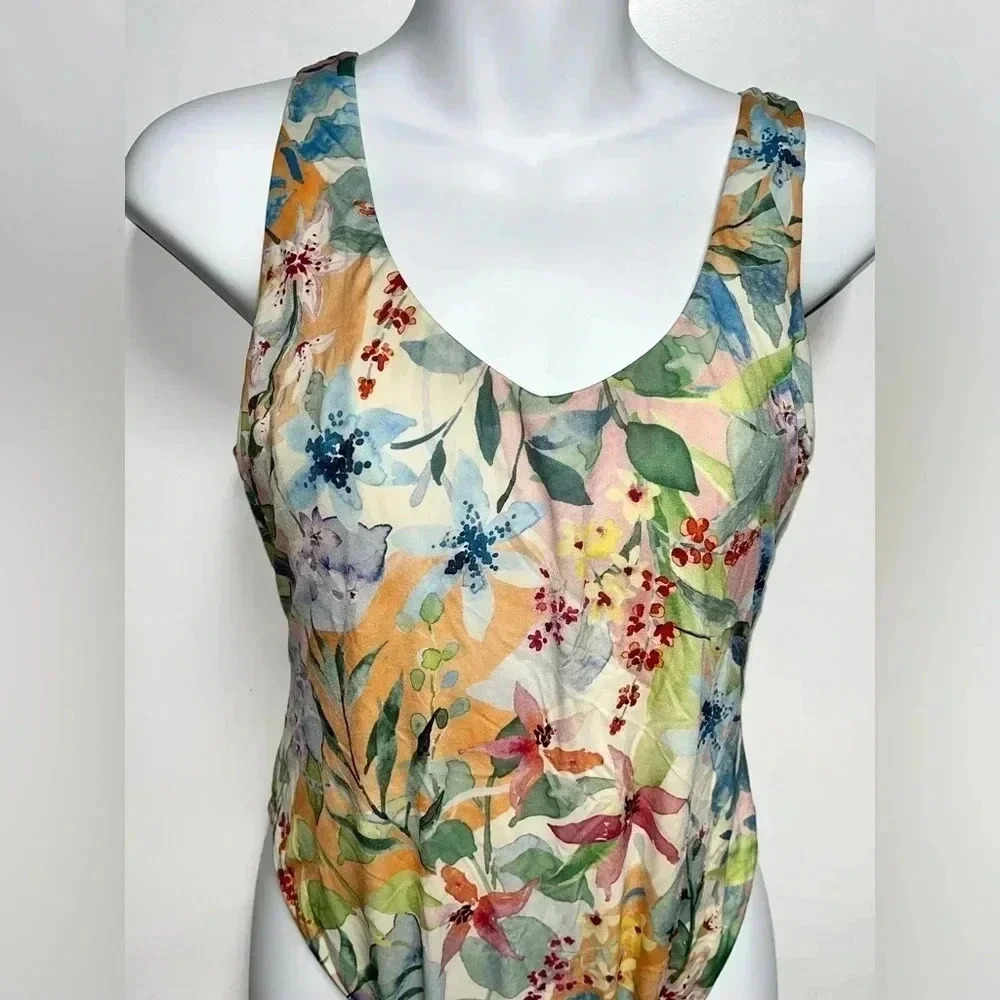 Women's one-piece swimsuit (garden) - Picture 3 of 3